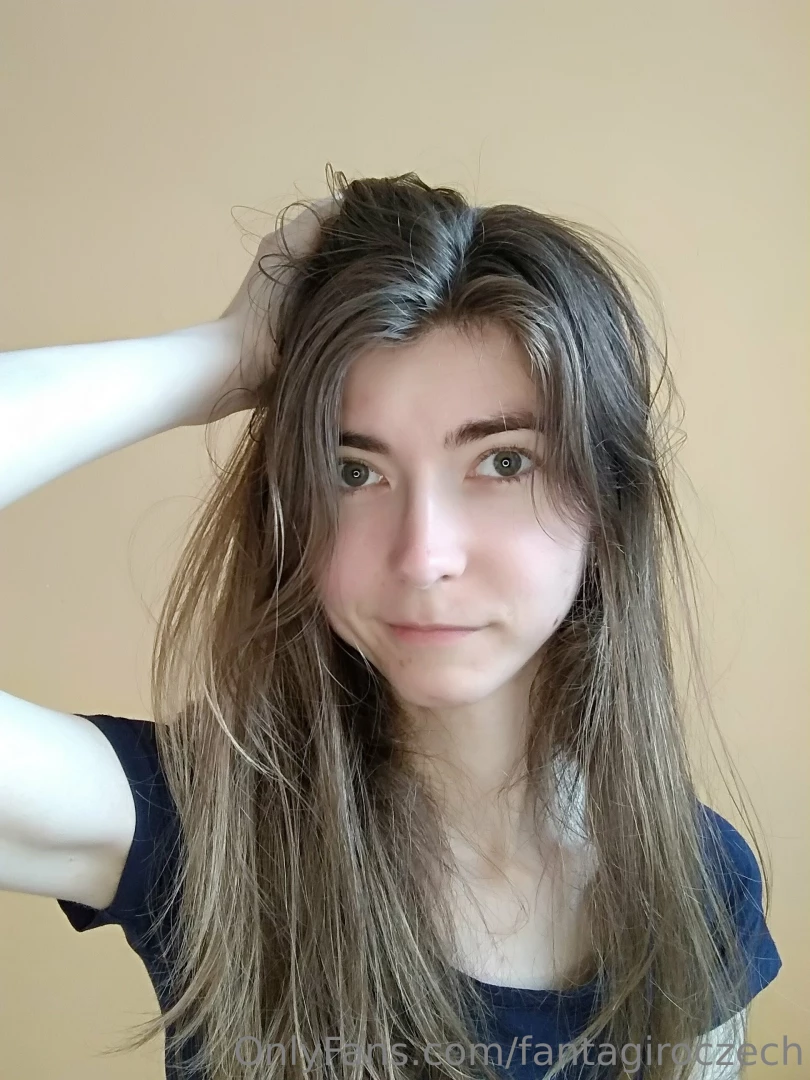 New photoset lot of pics of sweaty unwashed hair unshaved legs foot part 15 