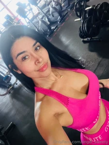 Happy monday babe new week new energy what s your goal for this week