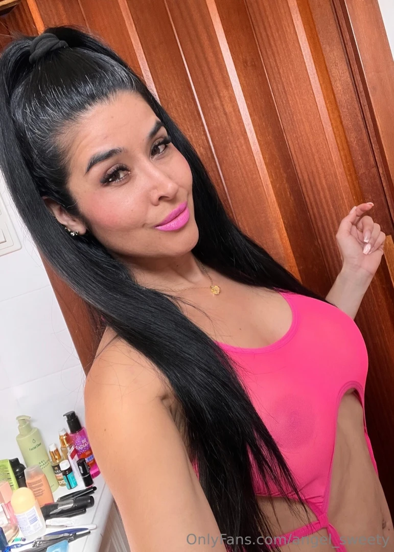 Morning my loves are you ready for my live 