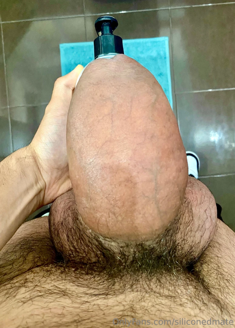 You reckon i ve got a fat dick but let s be honest it could be thicker 