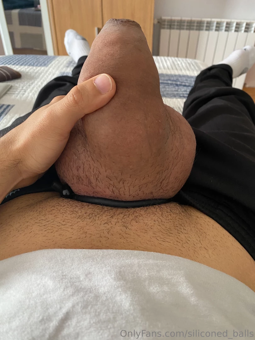 Who s ready to take this fat cock to the next level i wanna make it 