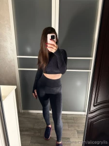 Honey what do you think of my waist in this outfit i think it looks