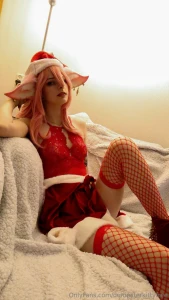 Come cuddle with yours truly doesn t it look inviting and soft