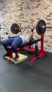 Me running late to the gym and me at the gym yesterday i dressed with part 1