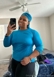 I took a lil bit of a tumble while warming up at the gym this week but part 1