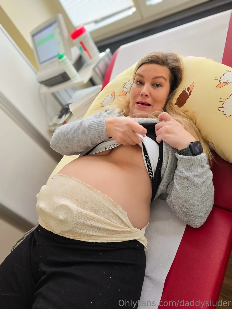 I m currently having an examination at the gynecologist and i was part 2 