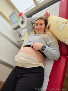 I m currently having an examination at the gynecologist and i was part 4
