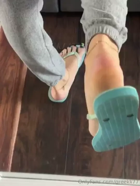 Reverse mirror view looks kinda cool don t you think it gives such a 