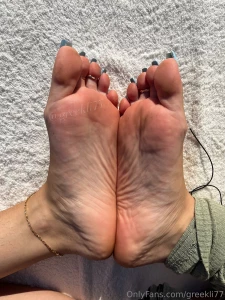 Again on the roof part 6