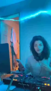 Stream started at 02 17 2023 06 54 am my first mixxx