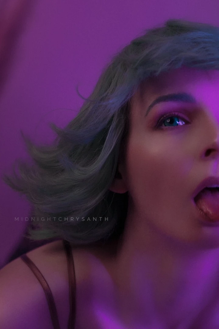 Love myself a good tease with the tongue 