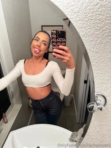 Mirror selfies part 133