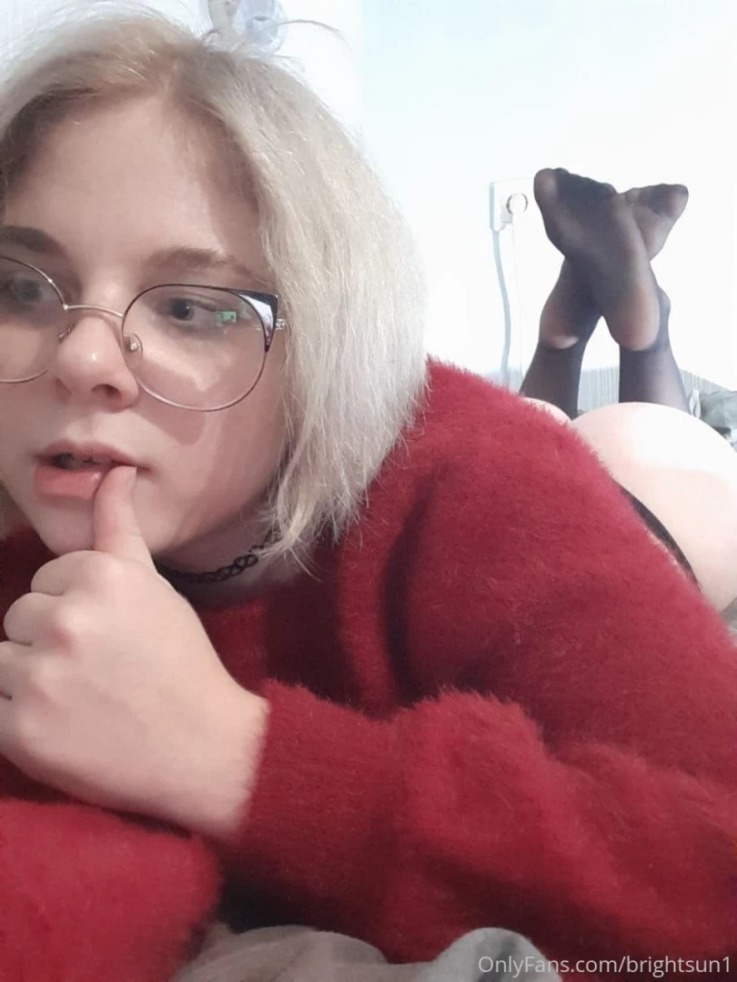 I was alone at home and decided to mess around in my stockings too bad 