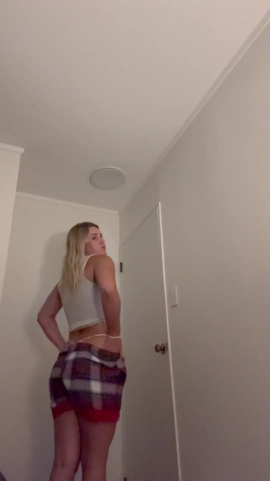 Merry christmas hope you all have the best day ever sorry this video 