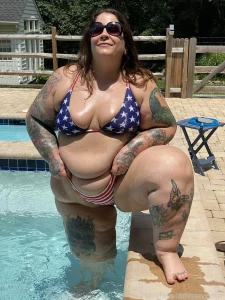 I love summer for the trashy fashion honestly part 3