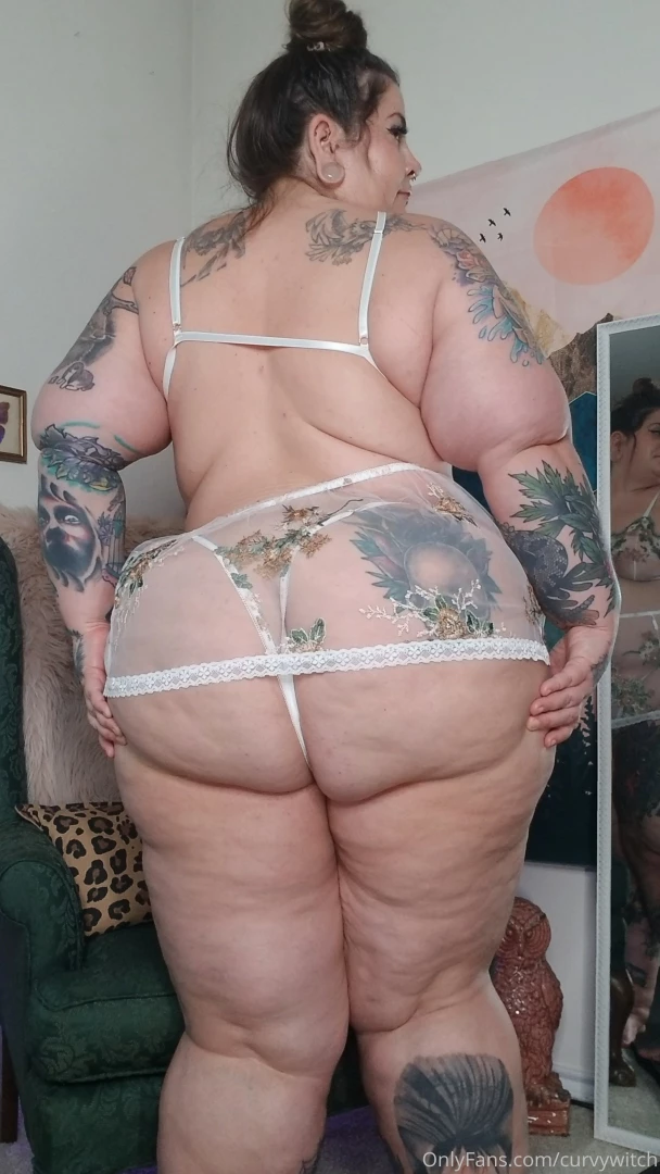 Happy sunday from me and my huge ass part 3 