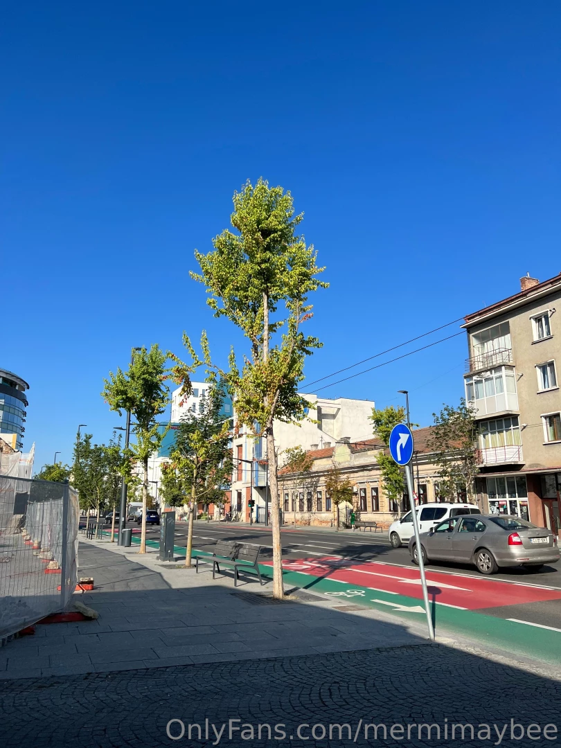 Morning babes wishing you a beautiful day 