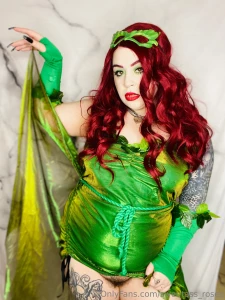 Happy halloween unlock to seee my spicy poison ivy cosplay part 3