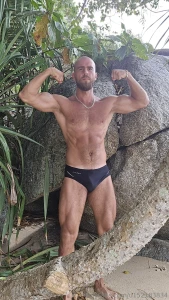 Lost guy in the bushes on the beach