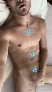 Snuck away after my shower to bust a quick nut before dinner with the