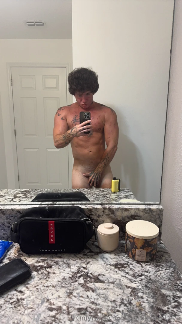 Good morning everyone i hope your feeling really horny today new post 