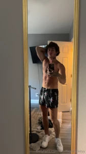 Hey everyone i hope you are all doing amazing im going back to