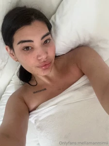 En mi cama no se duerme se gime