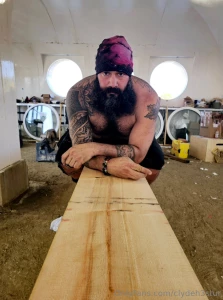 Got some thick wood under the kilt today