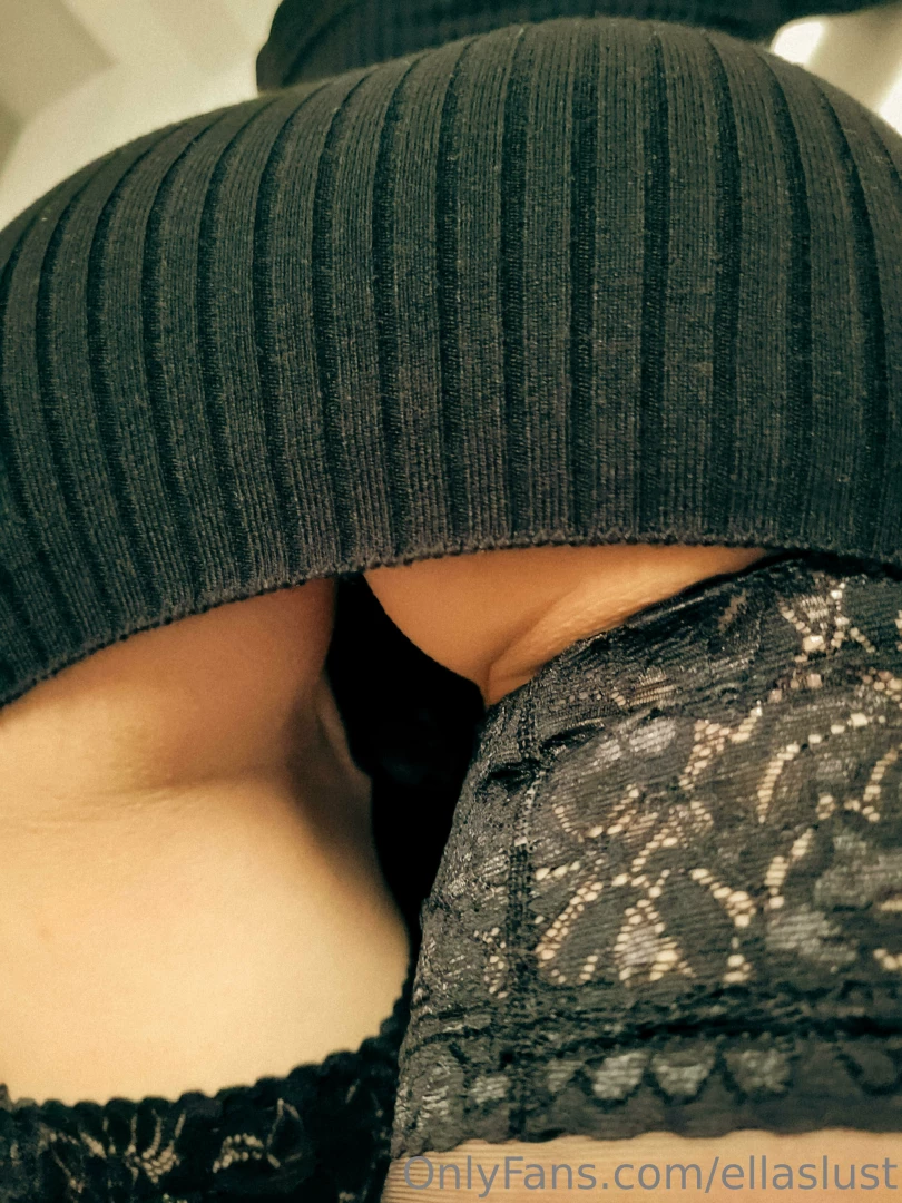 Would you take my panties off check https onlyfans com ellaexhib 