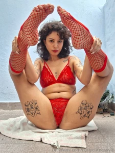 Full red set more than 30 photos for you do you prefer barefoot or part 13