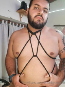 Who is a fan of bdsm do you prefer to dominate or be dominated leave part 1