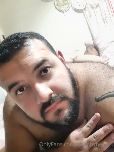 Who wants to massage my buttocks let me have a tip if your soft hands