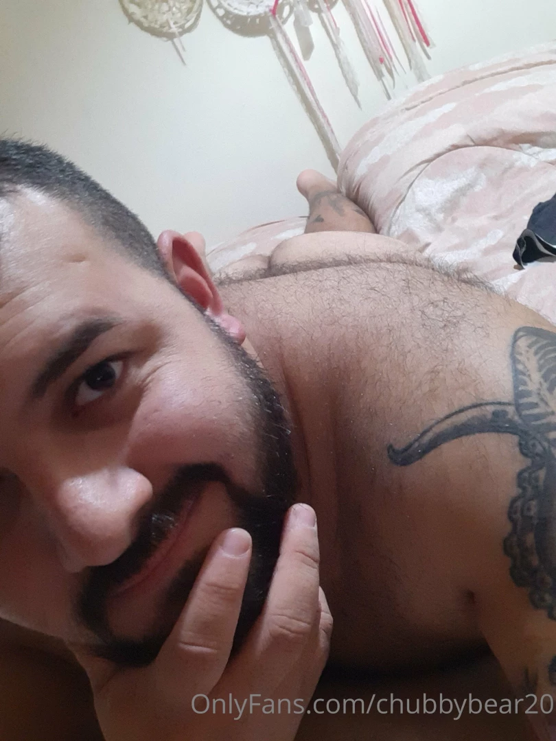 Who wants to massage my buttocks let me have a tip if your soft hands part 1 