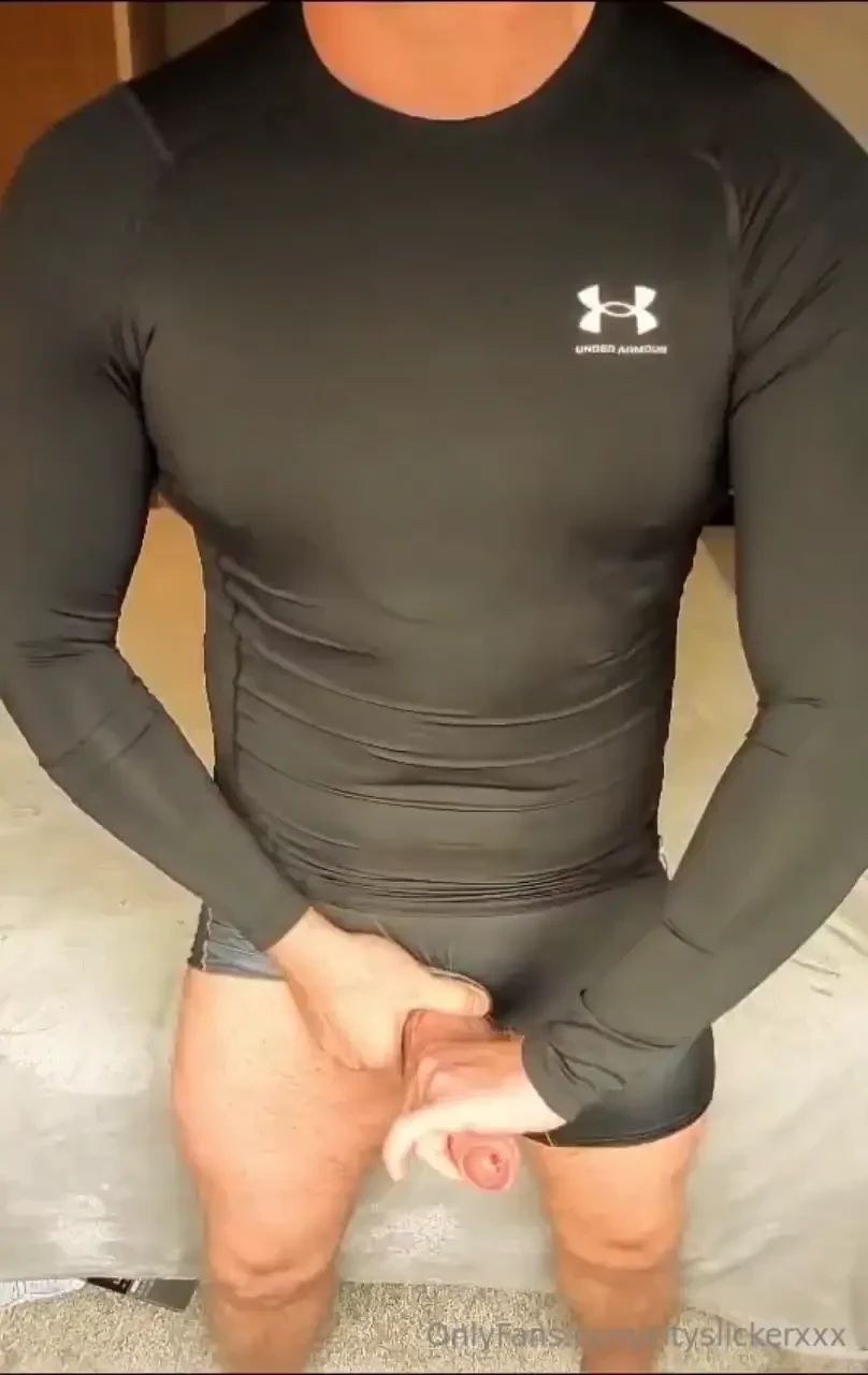 How s your friday going my pt has had me doing squats for the past 