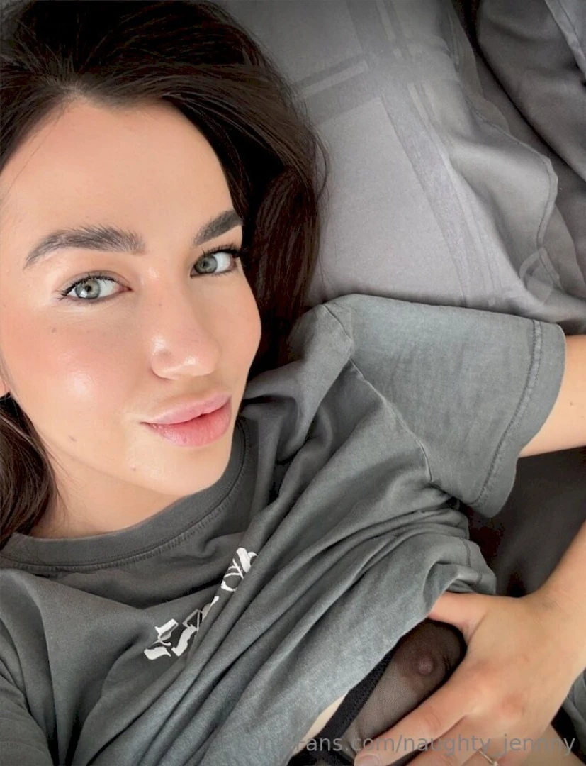 This babe ivyy green wants to be naughty for you her juicy tits and part 173 