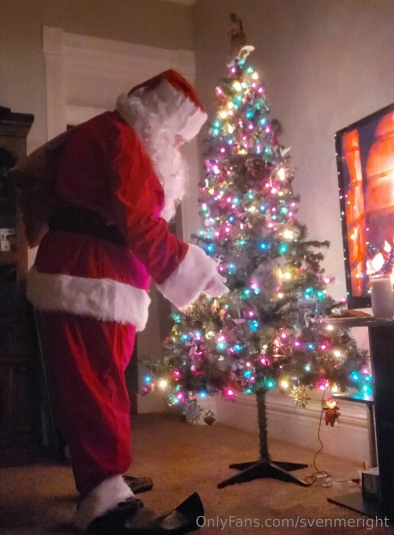 Merry happy christmas holidays here it is the sfw to start but it is part 25 