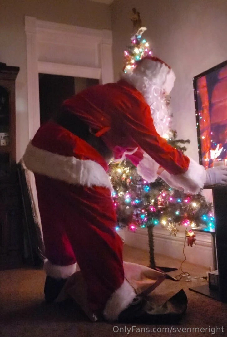 Merry happy christmas holidays here it is the sfw to start but it is part 2 