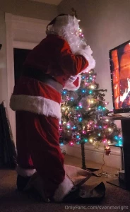 Merry happy christmas holidays here it is the sfw to start but it is part 4