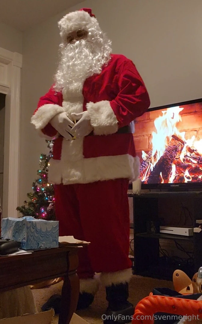 Merry happy christmas holidays here it is the sfw to start but it is 