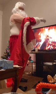 Merry happy christmas holidays here it is the sfw to start but it is part 31