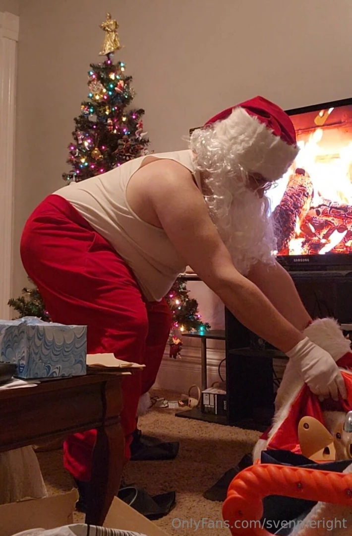 Merry happy christmas holidays here it is the sfw to start but it is part 28 