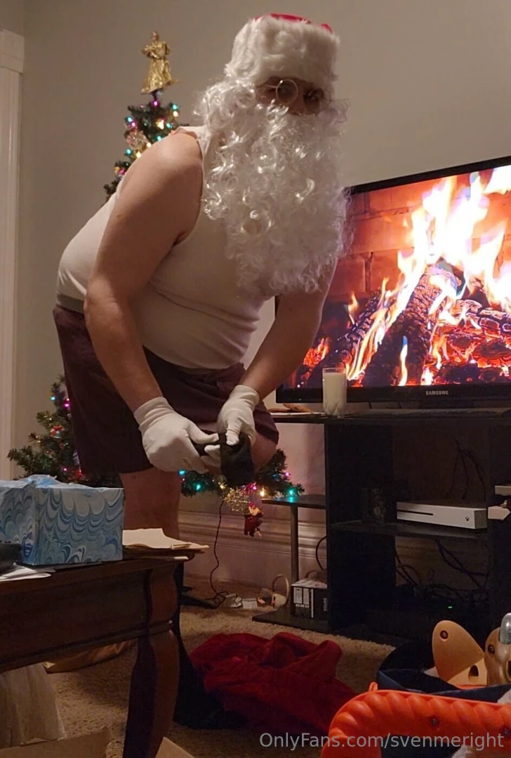 Merry happy christmas holidays here it is the sfw to start but it is part 11 