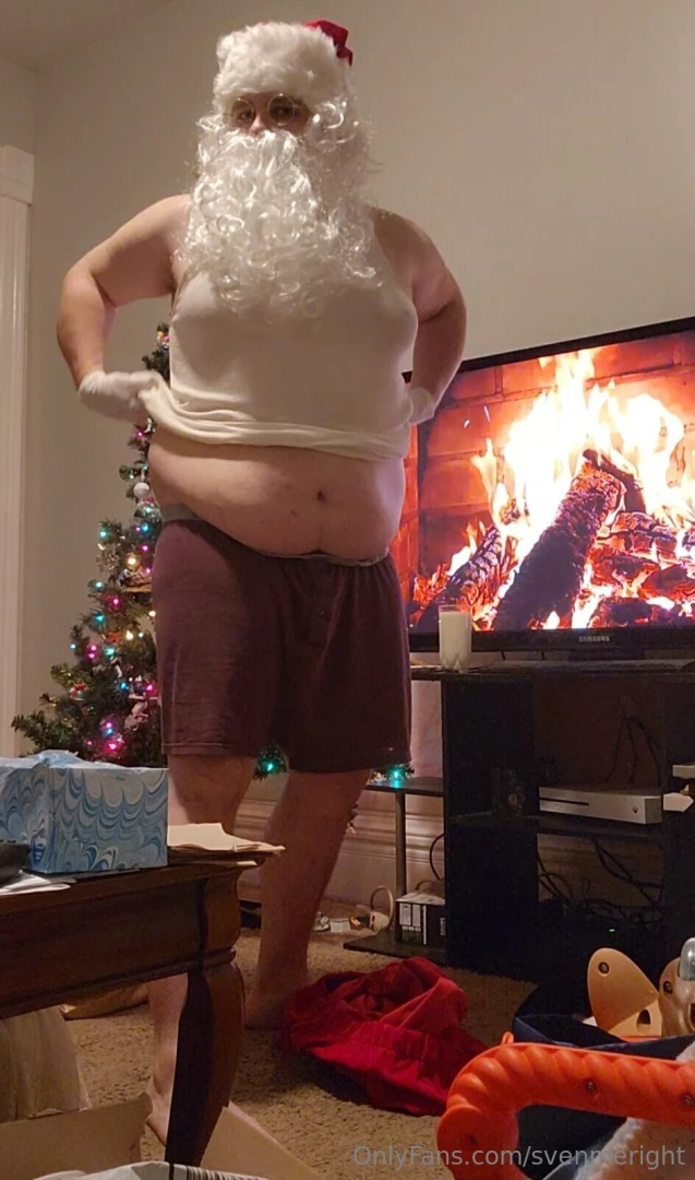 Merry happy christmas holidays here it is the sfw to start but it is part 33 