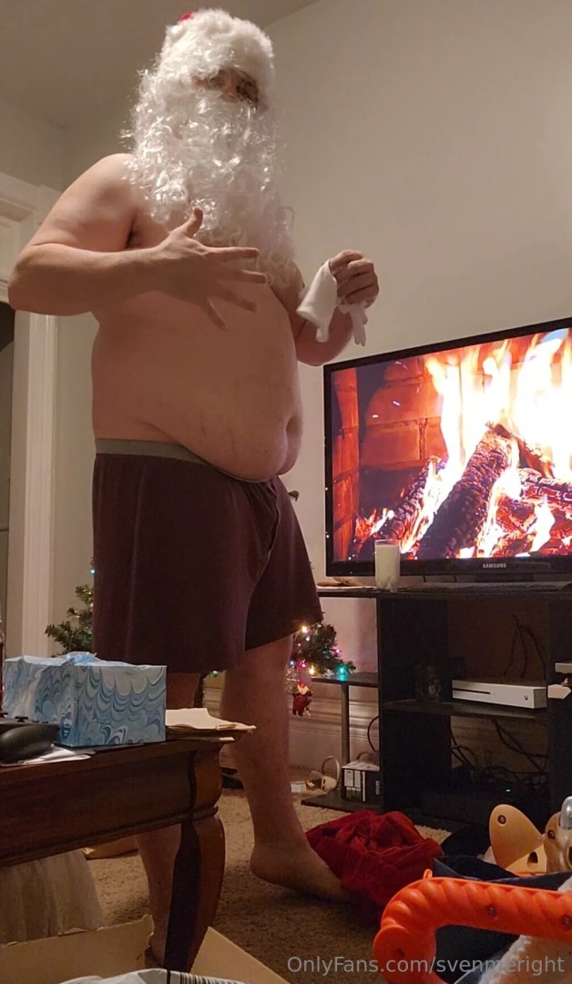 Merry happy christmas holidays here it is the sfw to start but it is part 34 