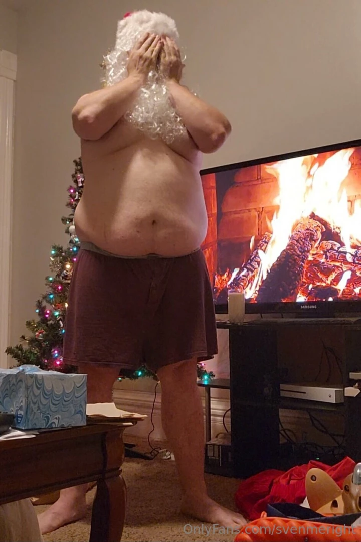 Merry happy christmas holidays here it is the sfw to start but it is part 5 