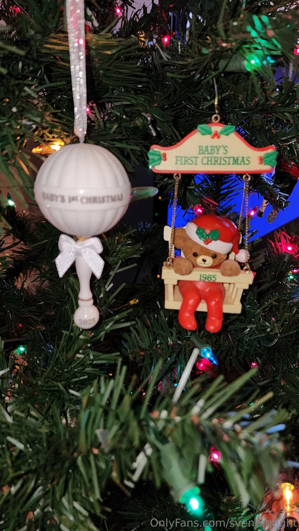 I got the christmas tree put up it was nice to feel great about part 1 