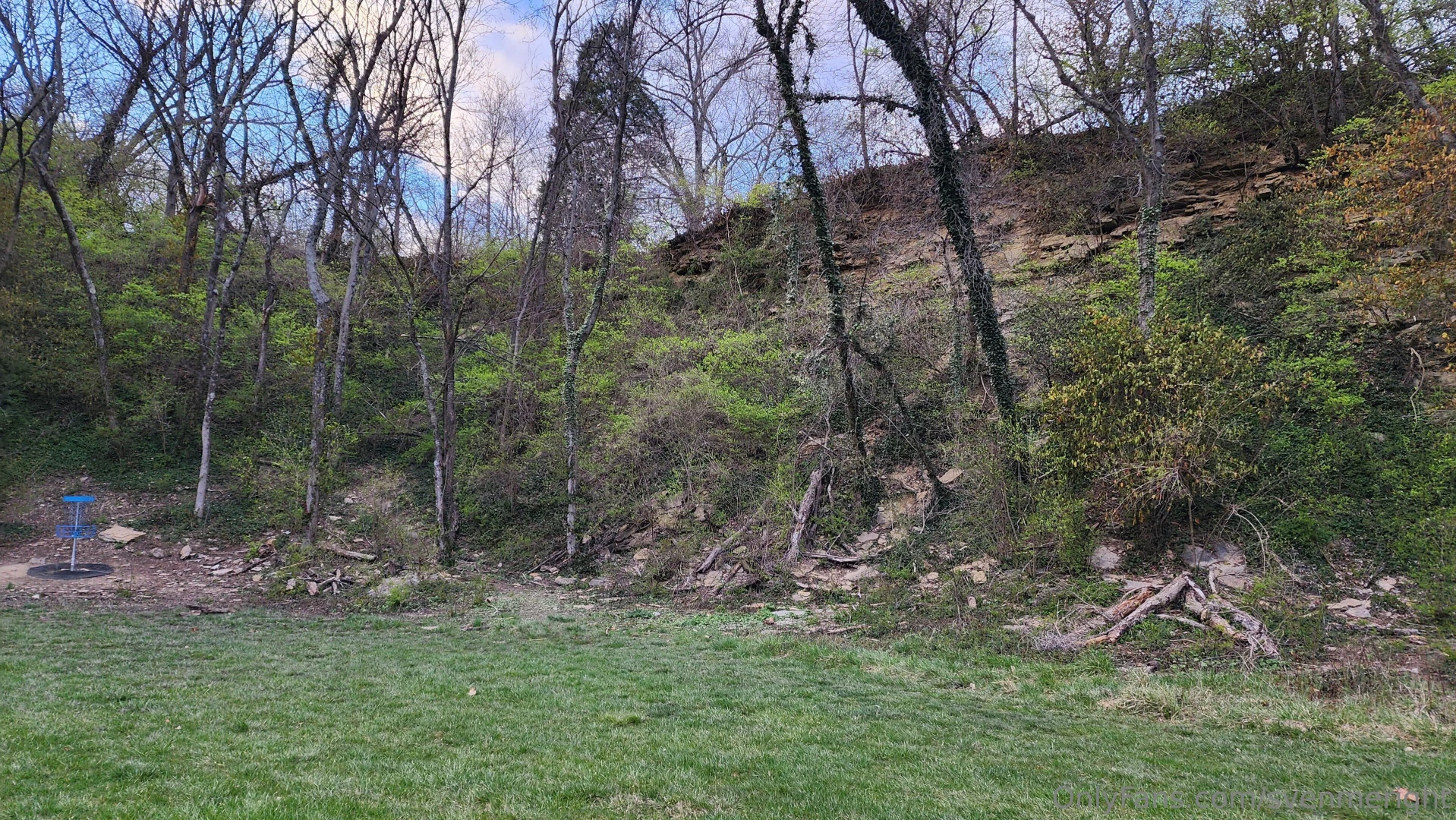Some pics from my round of disc golf at a first-time visited course part 1 