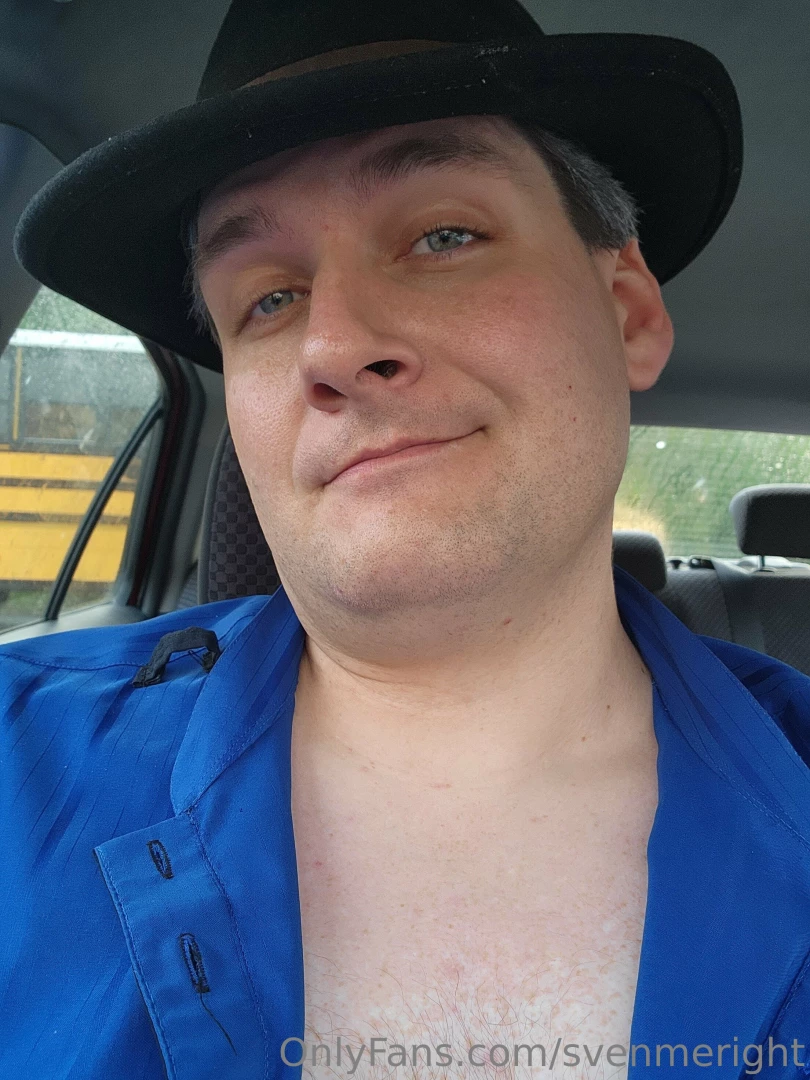 I ll be launching on saturday with nsfw content until then manboob part 1 