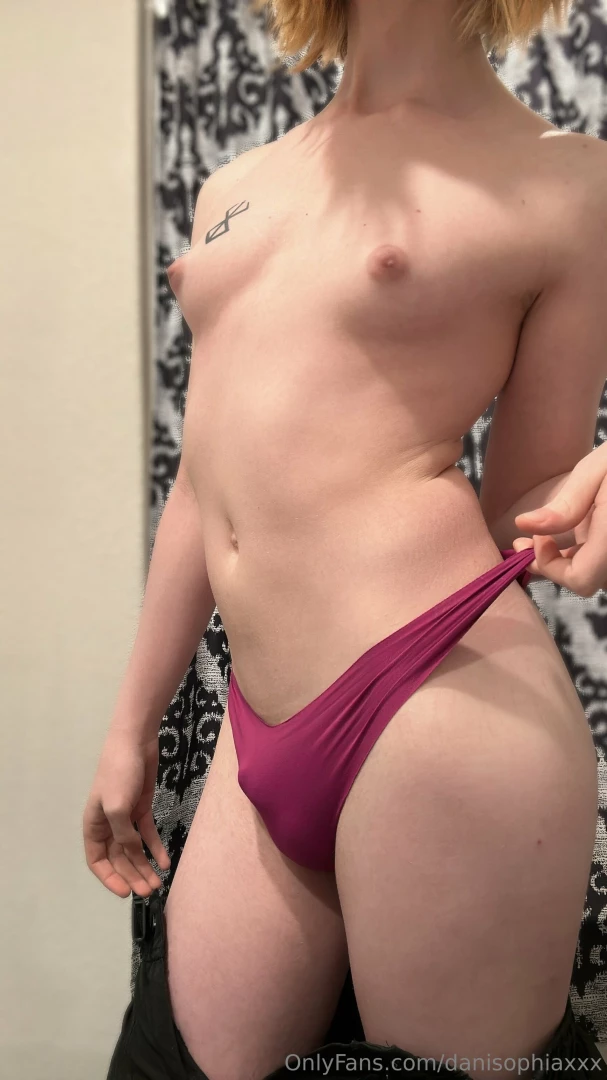 Swipe for a little peek part 3 