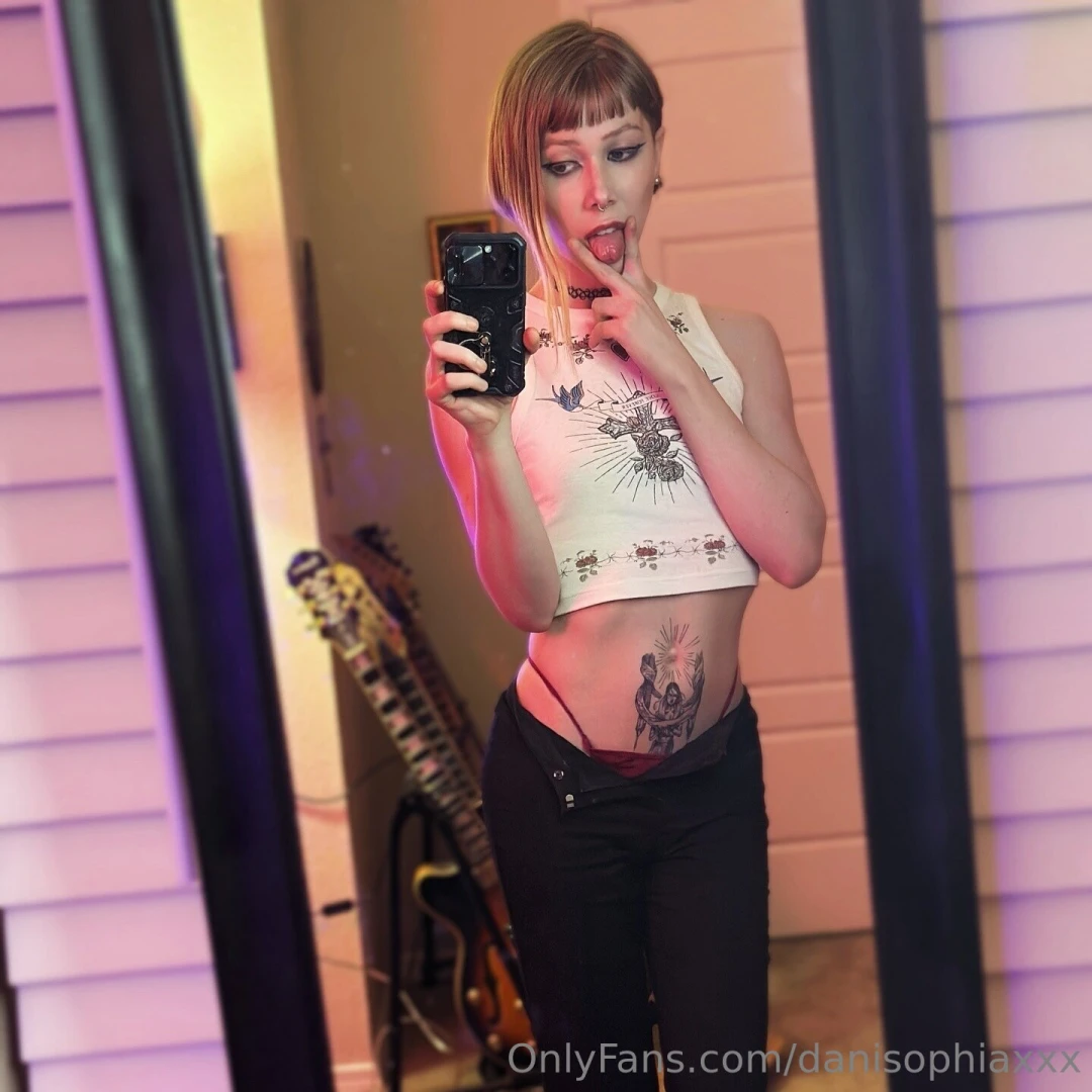 This outfit is cute but honestly i want it off already wanna help 